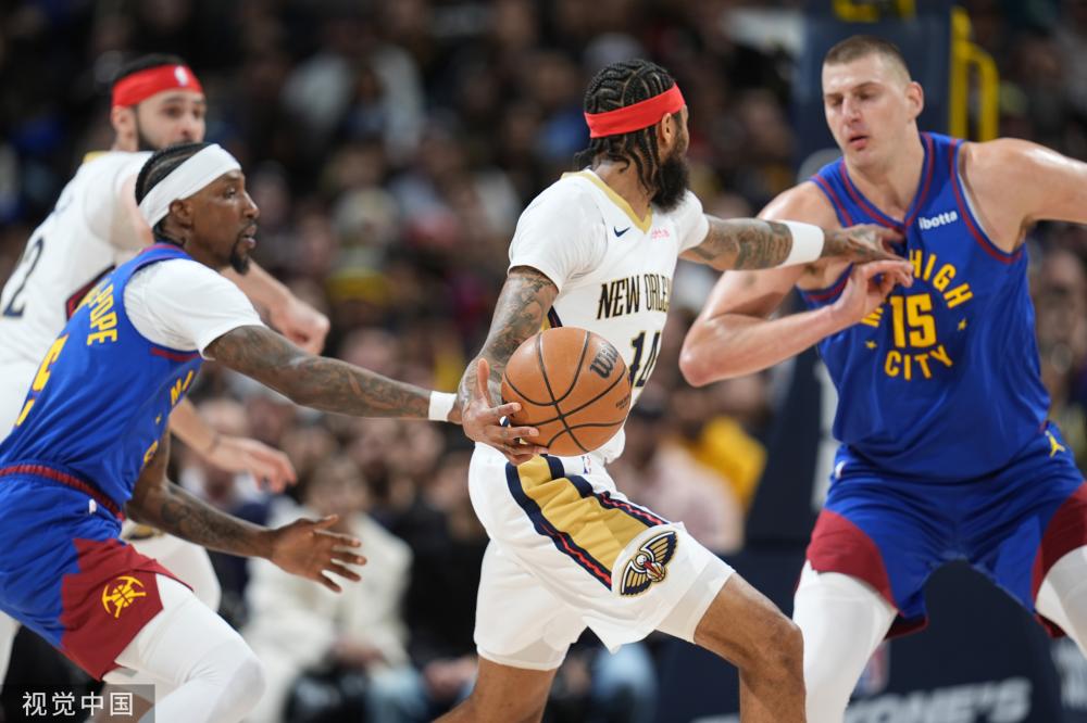 出迥异的足 出迥异的足